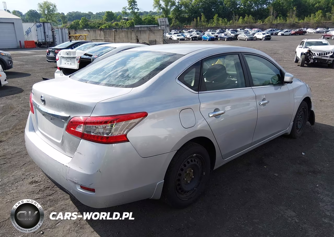 2015 Nissan Sentra S VIN:3N1AB7APXFY357335 - 4