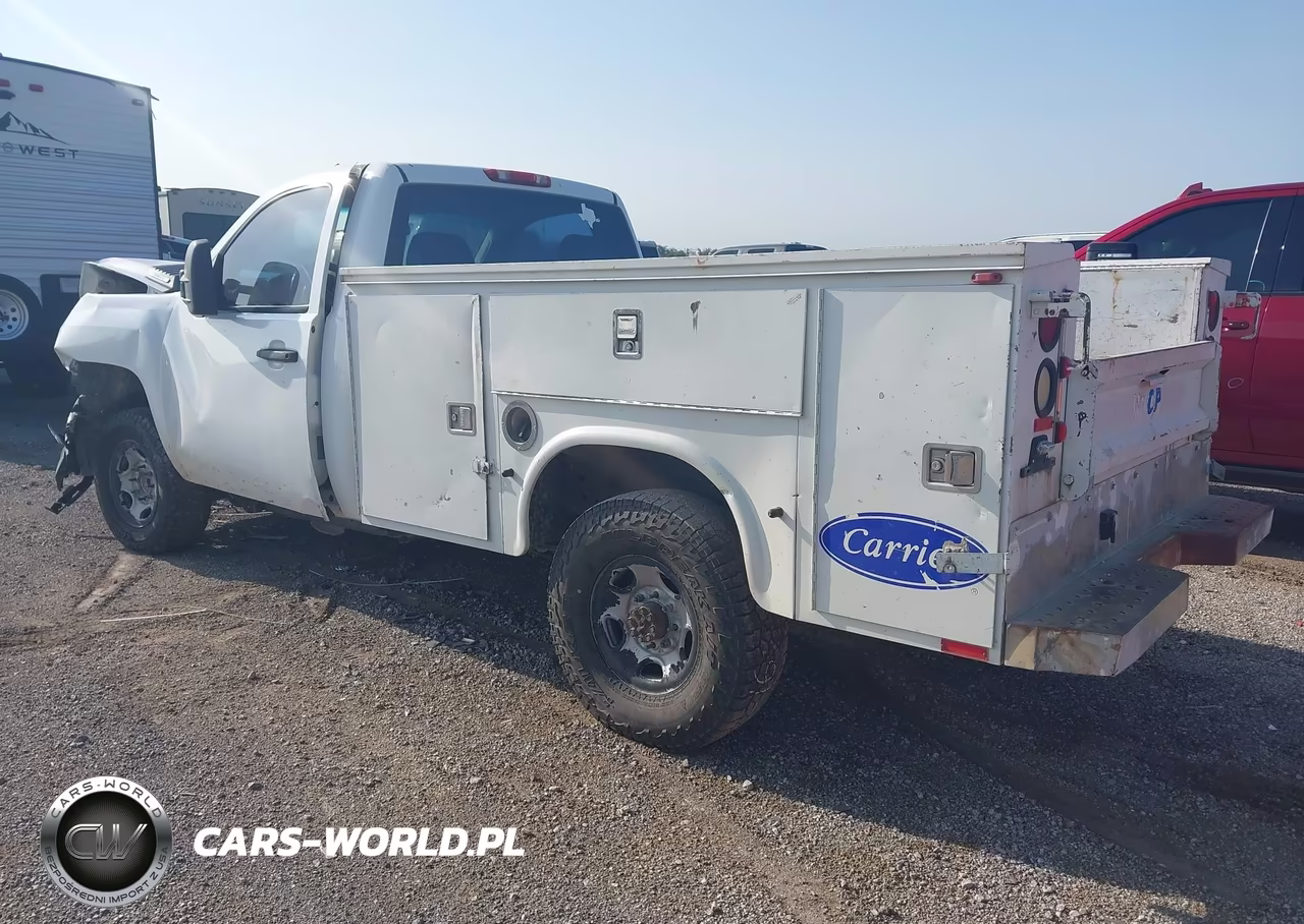 2008 Chevrolet Silverado 2500Hd Work Truck VIN:1GBHC24K88E189114 - 3