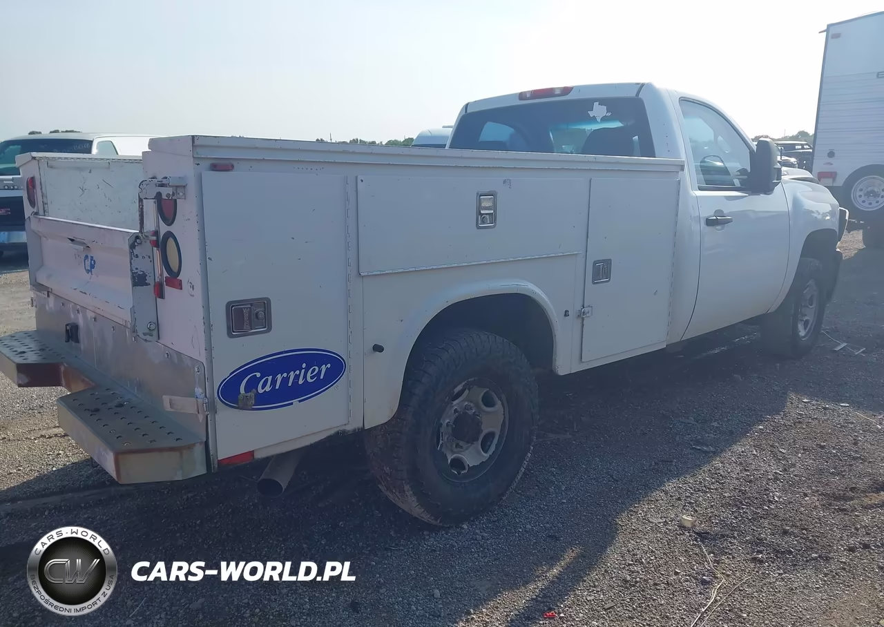 2008 Chevrolet Silverado 2500Hd Work Truck VIN:1GBHC24K88E189114 - 4