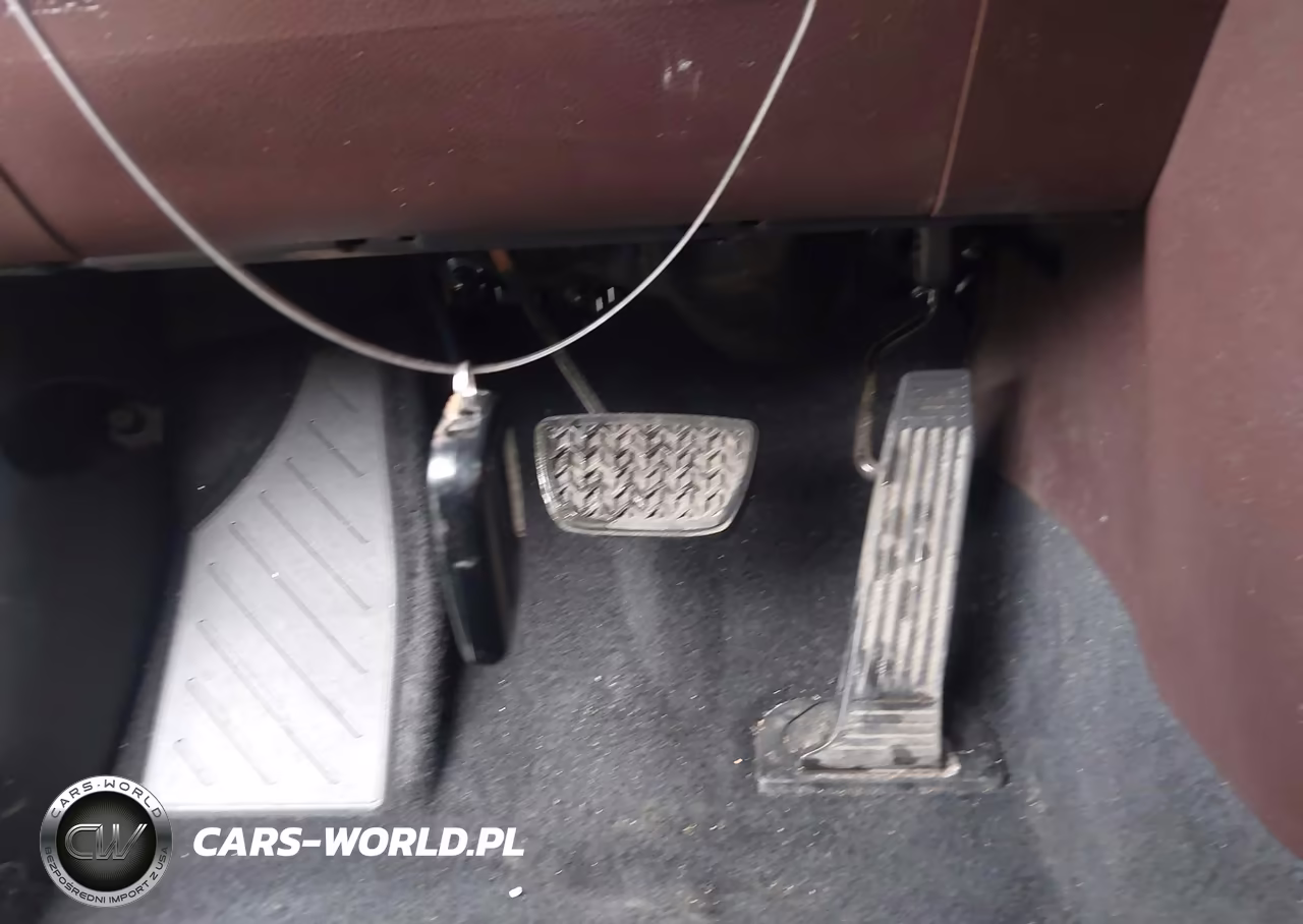 2022 Toyota Highlander Platinum VIN:5TDFZRBH6NS206242 - 11