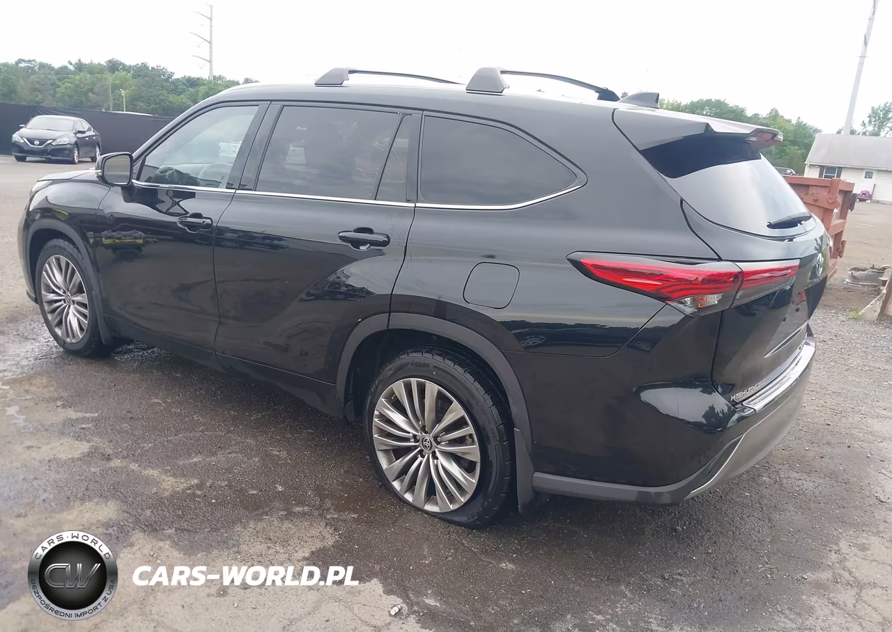 2022 Toyota Highlander Platinum VIN:5TDFZRBH6NS206242 - 3