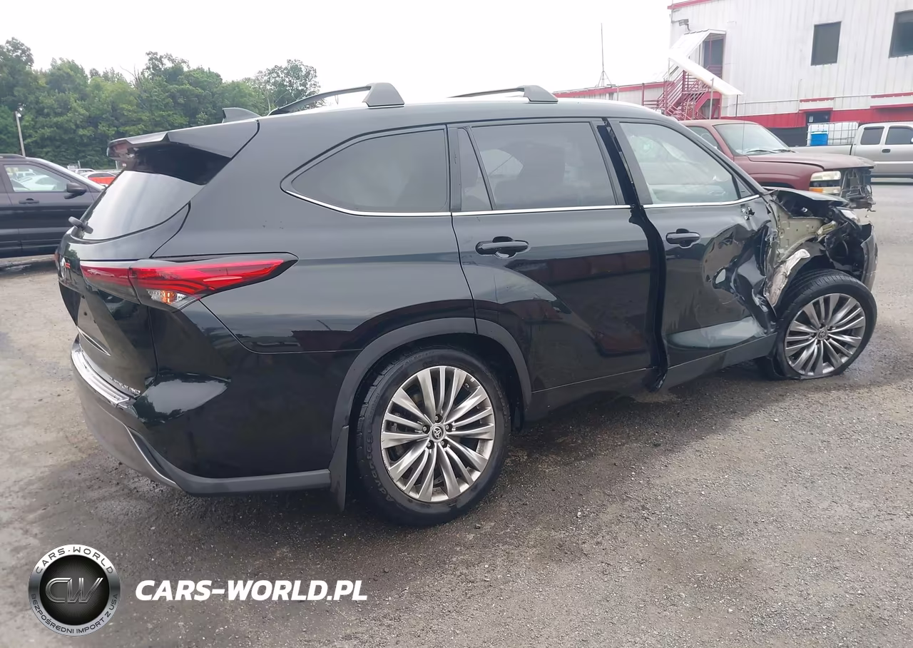 2022 Toyota Highlander Platinum VIN:5TDFZRBH6NS206242 - 4
