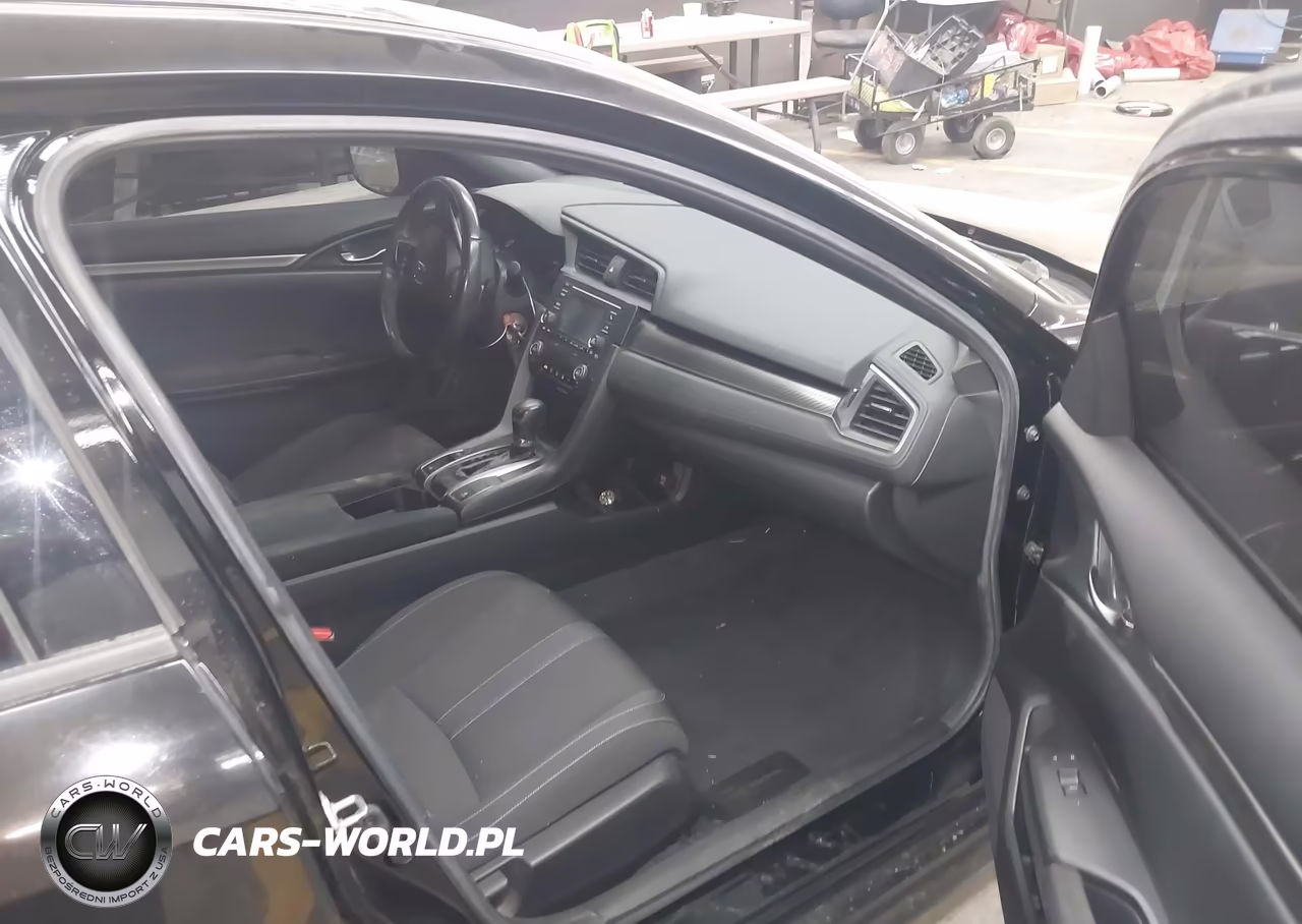 2018 Honda Civic Sport VIN:SHHFK7H43JU418252 - 5