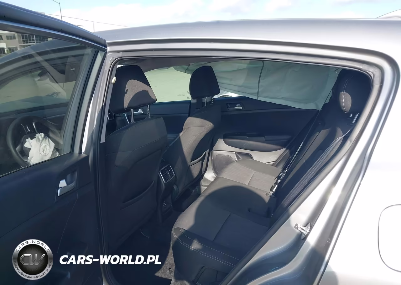 2020 Kia Sportage Lx VIN:KNDPM3AC0L7800404 - 8