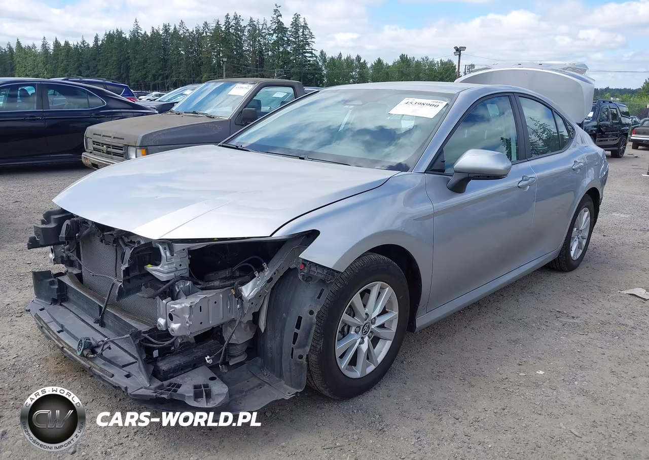 2025 Toyota Camry Le VIN:4T1DAACKXSU543669 - 2