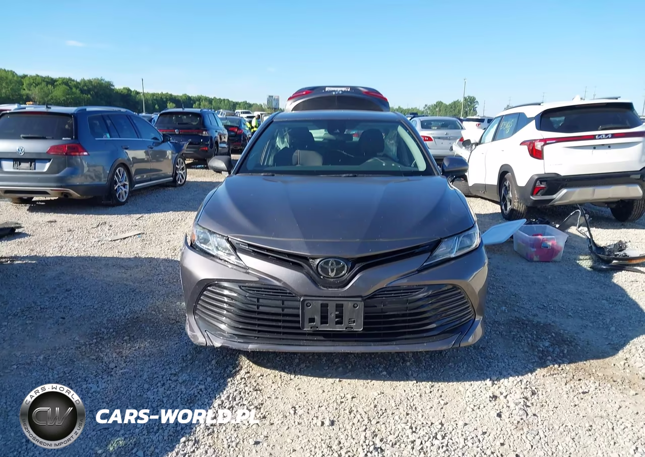 2019 Toyota Camry Le VIN:4T1B11HK7KU178917 - 13
