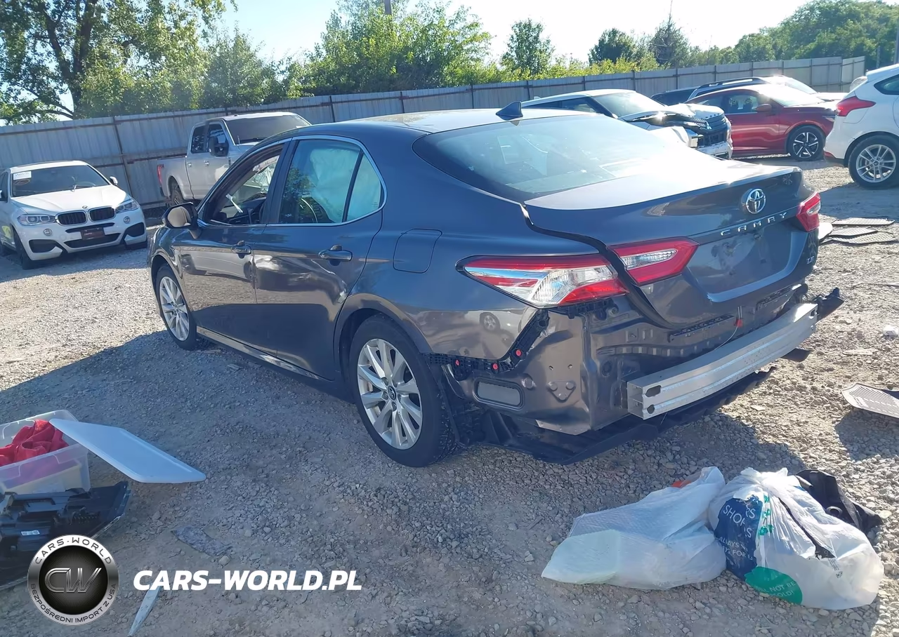 2019 Toyota Camry Le VIN:4T1B11HK7KU178917 - 3