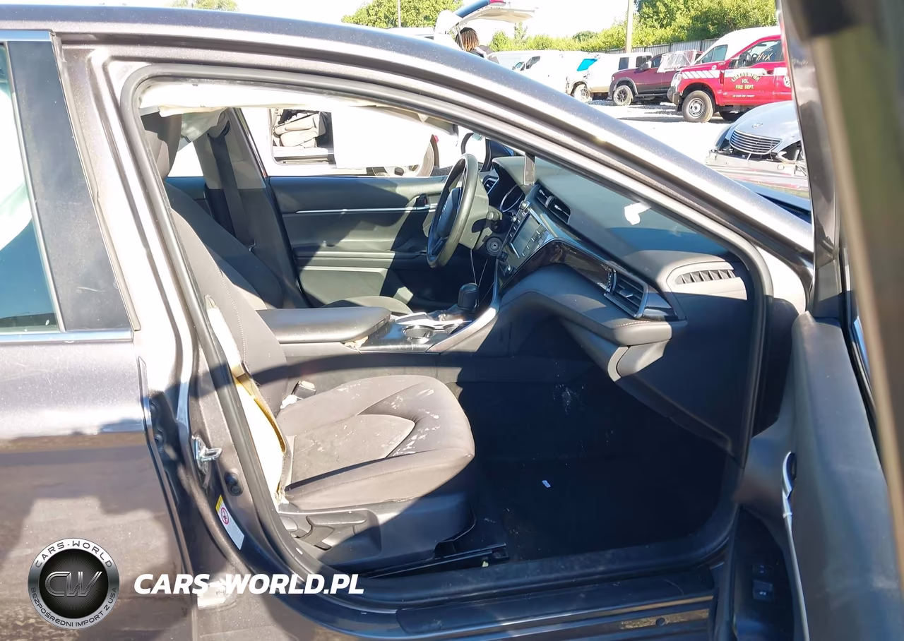2019 Toyota Camry Le VIN:4T1B11HK7KU178917 - 5