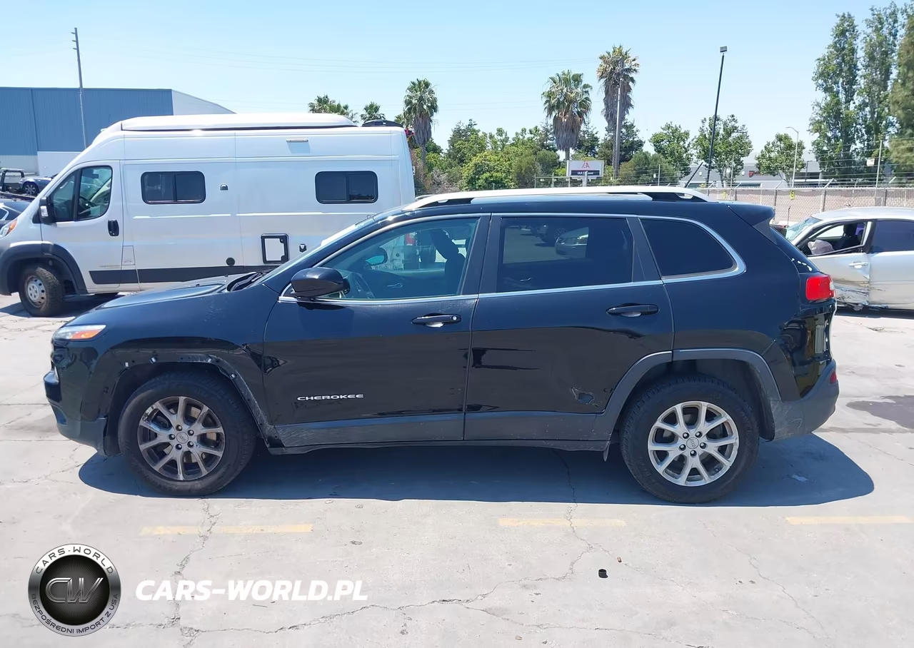 2018 Jeep Cherokee Latitude Fwd VIN:1C4PJLCB7JD561123 - 14