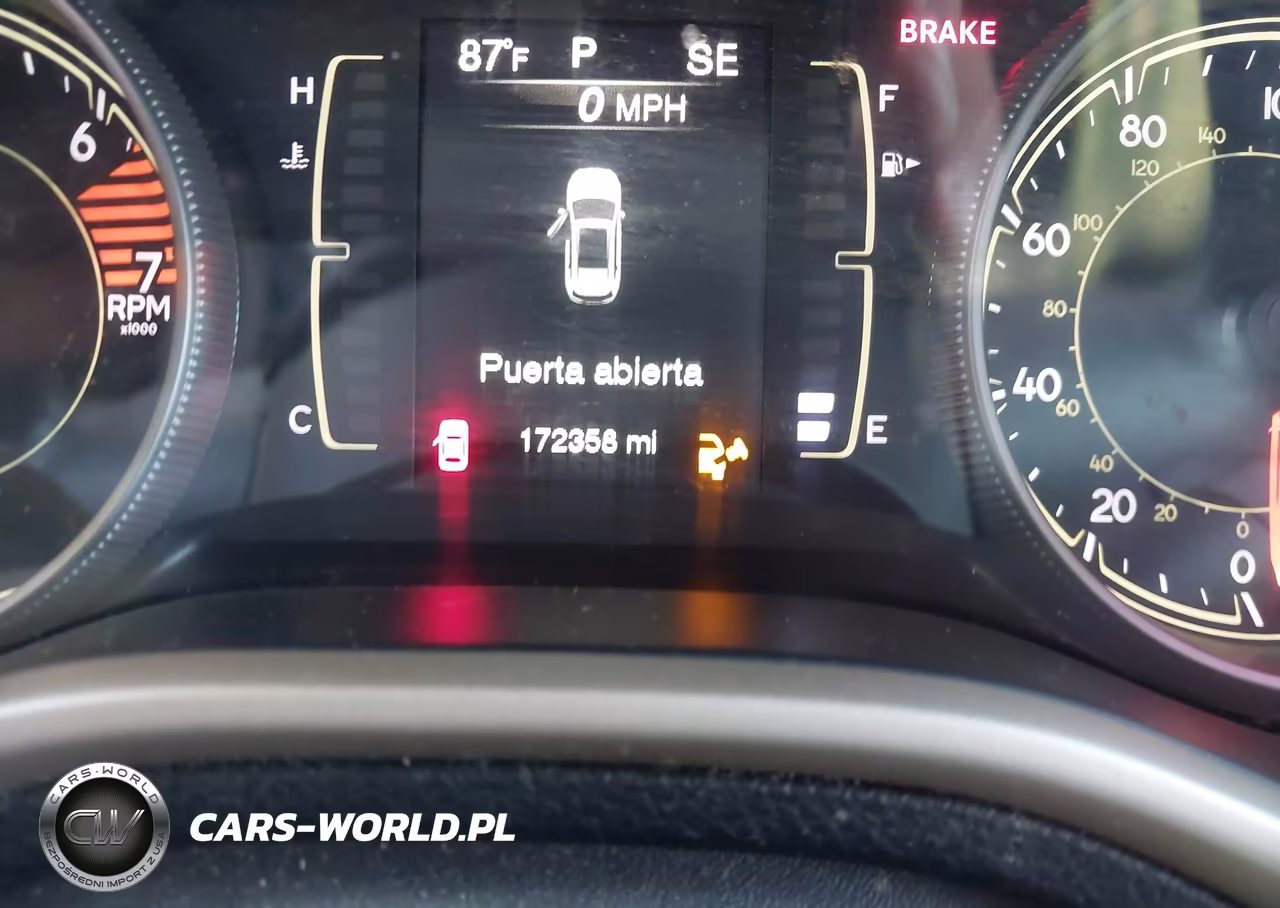 2018 Jeep Cherokee Latitude Fwd VIN:1C4PJLCB7JD561123 - 15