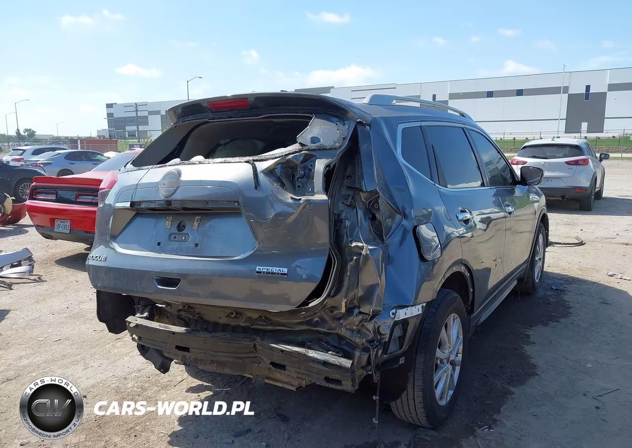 2019 Nissan Rogue S VIN:5N1AT2MT0KC760938 - 4