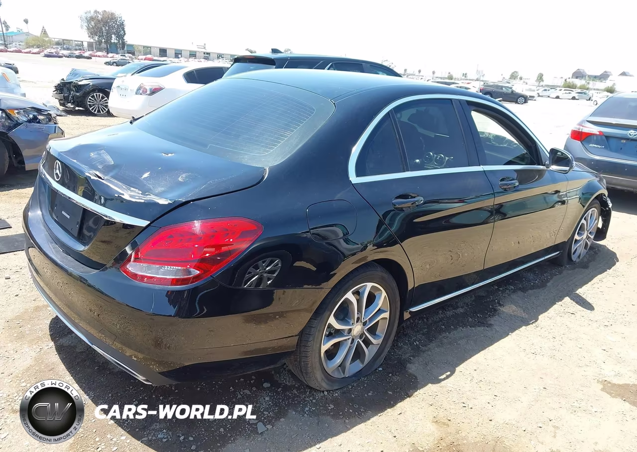 2017 Mercedes-Benz C 300 VIN:55SWF4JB4HU194530 - 4