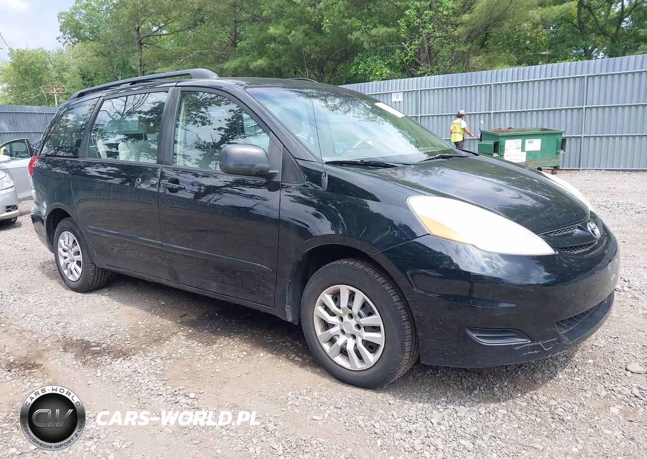 2009 Toyota Sienna Ce-Le