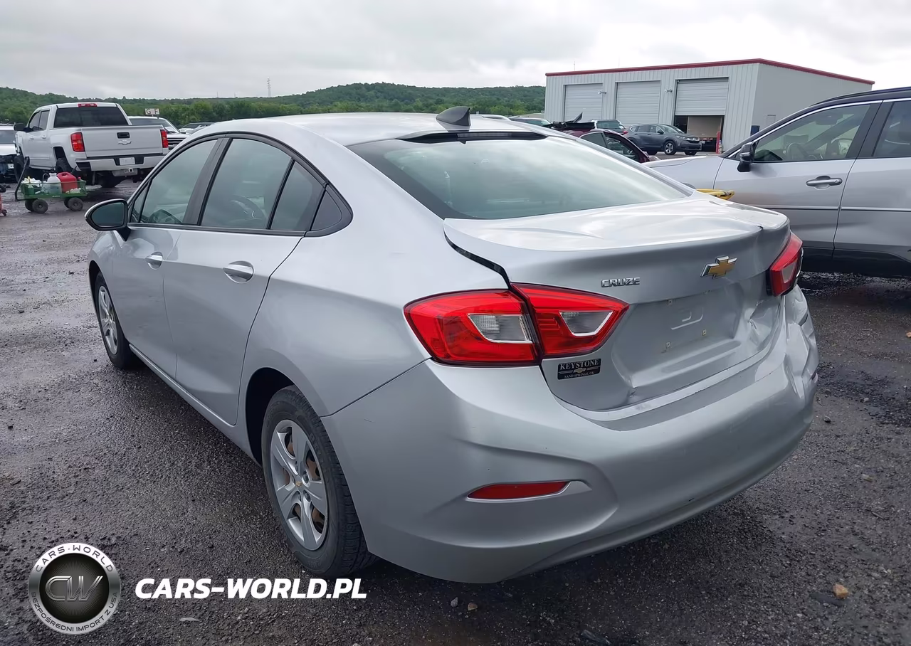 2018 Chevrolet Cruze Ls Auto VIN:1G1BC5SM8J7199863 - 3