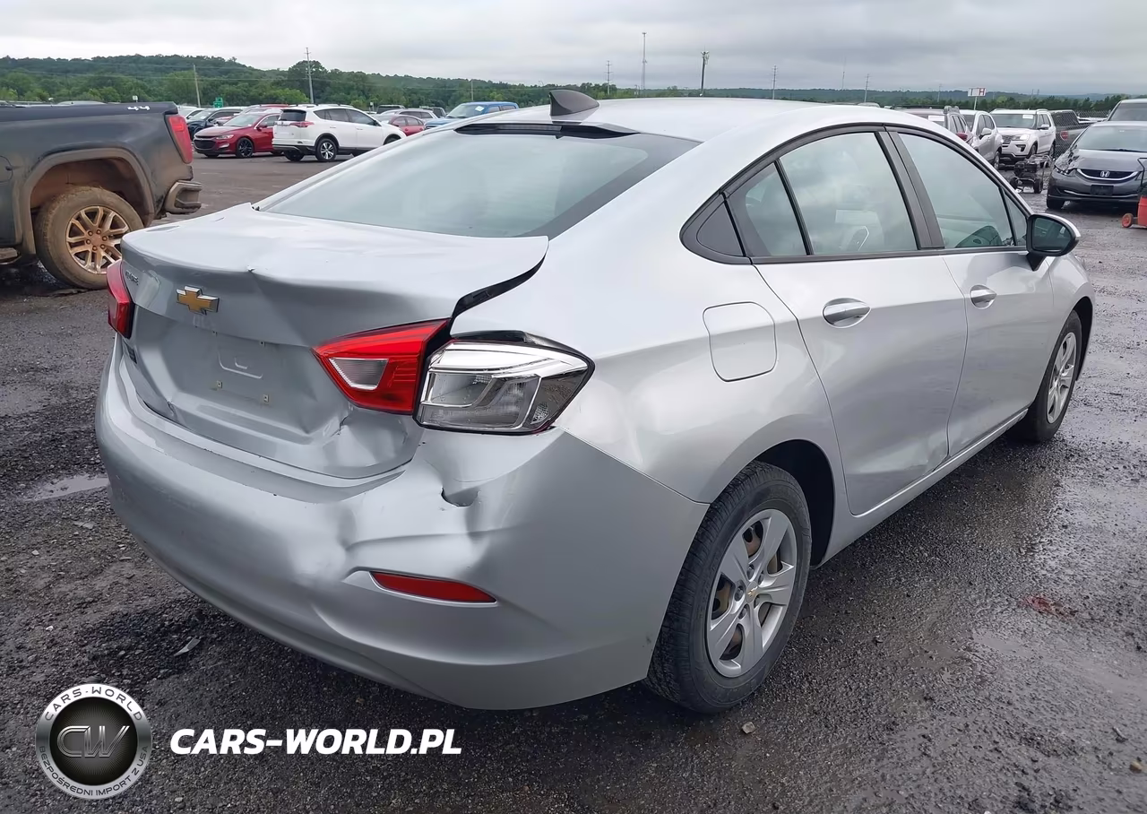 2018 Chevrolet Cruze Ls Auto VIN:1G1BC5SM8J7199863 - 4