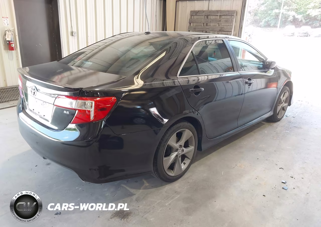2014 Toyota Camry Se V6 VIN:4T1BK1FK9EU541187 - 4