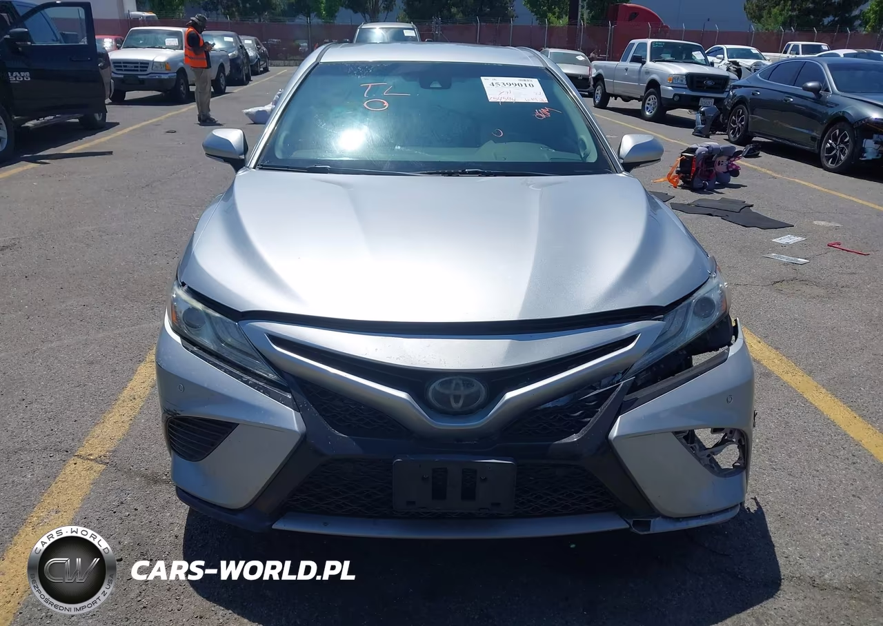 2018 Toyota Camry Xse VIN:4T1B61HK6JU153684 - 13