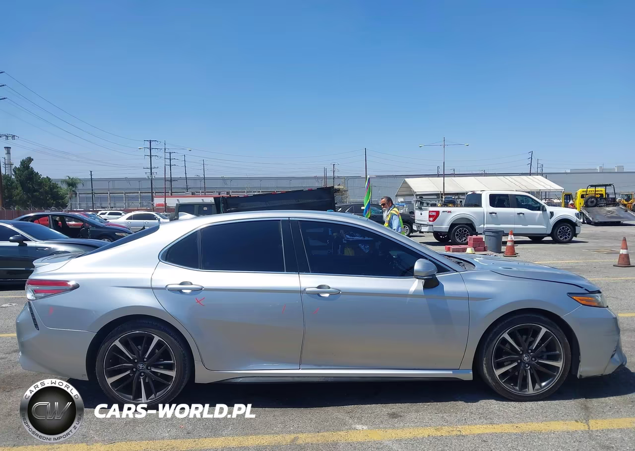 2018 Toyota Camry Xse VIN:4T1B61HK6JU153684 - 14