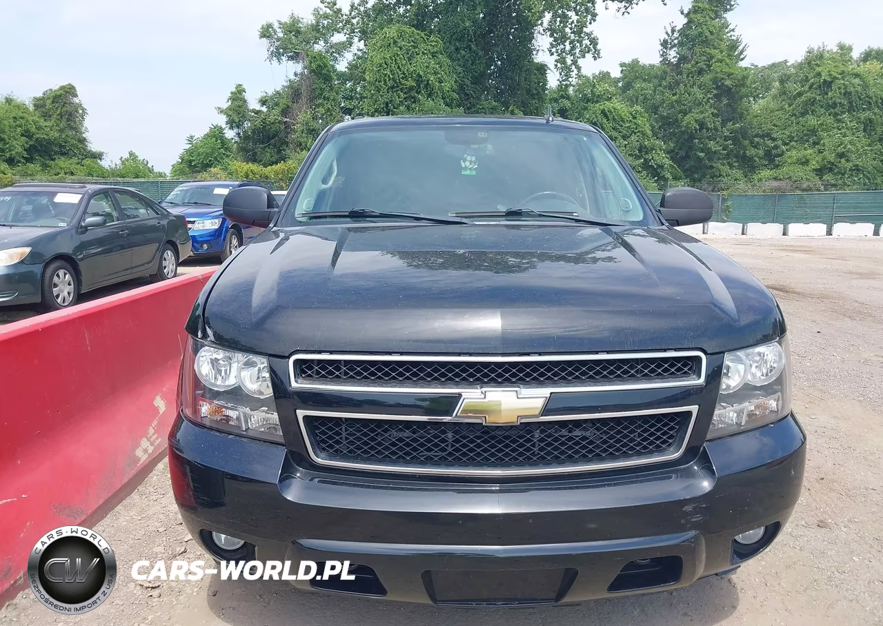 2011 Chevrolet Suburban 1500 Lt1 VIN:1GNSKJE32BR401809 - 12