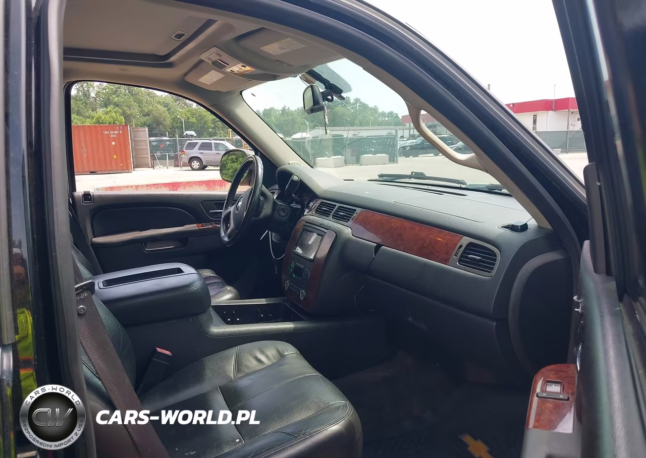 2011 Chevrolet Suburban 1500 Lt1 VIN:1GNSKJE32BR401809 - 5
