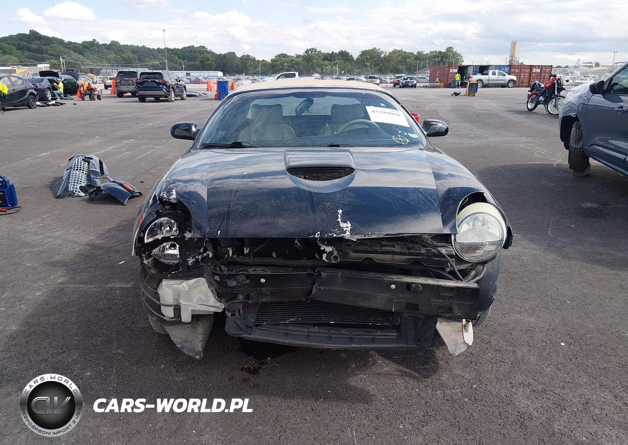 2005 Ford Thunderbird 50Th Anniversary VIN:1FAHP60A05Y103931 - 6