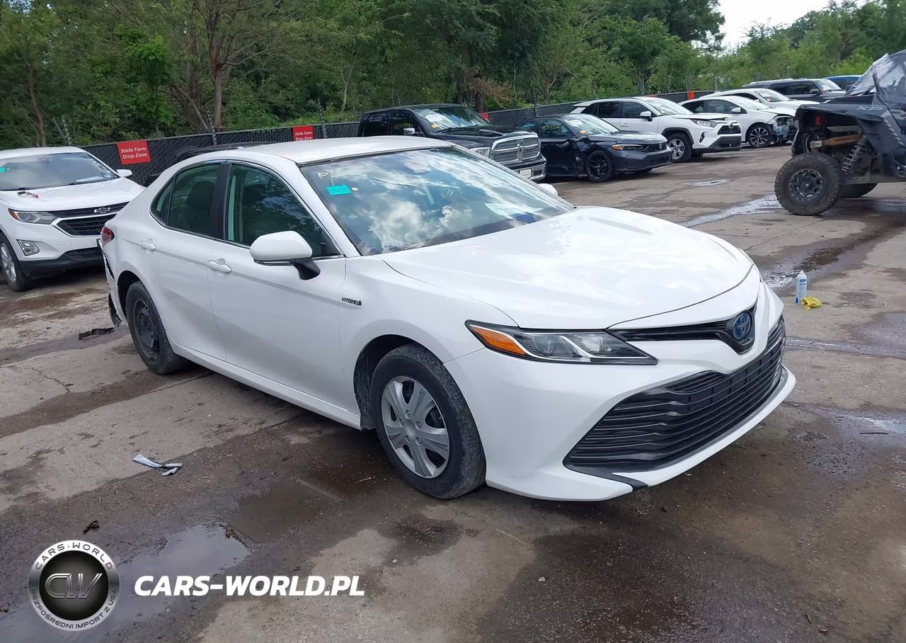 2019 Toyota Camry Hybrid Le