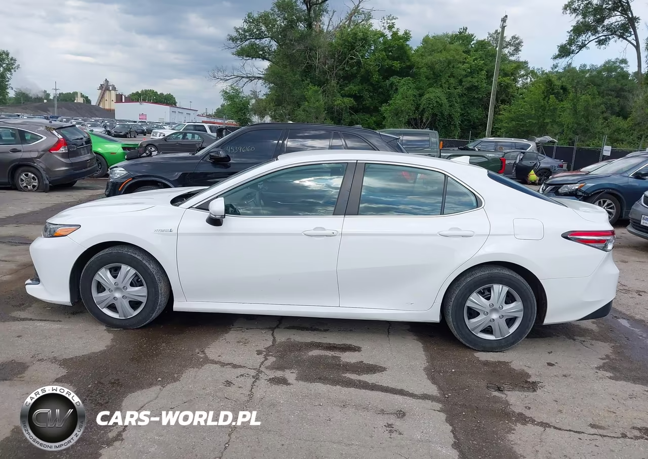 2019 Toyota Camry Hybrid Le VIN:4T1B31HK0KU510402 - 15