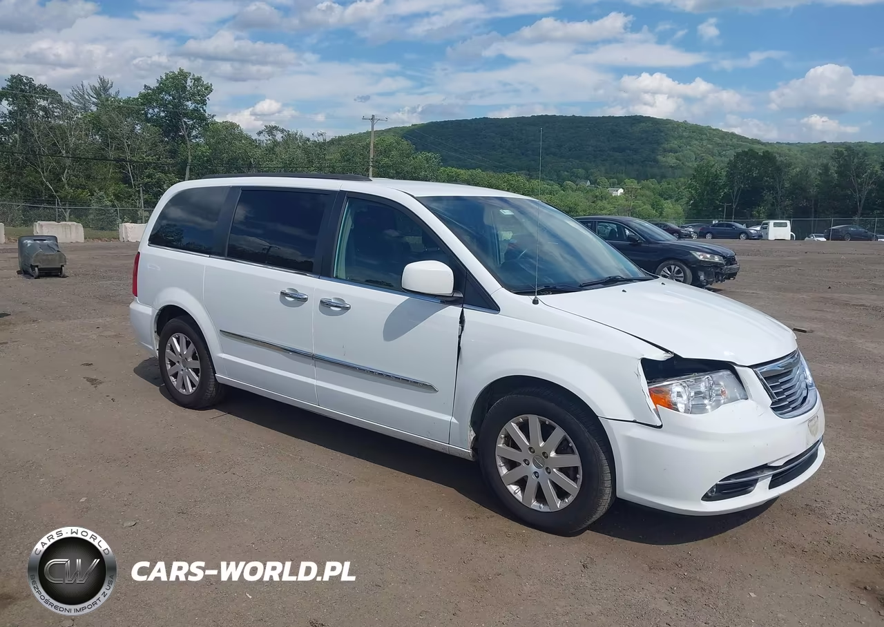 2016 Chrysler Town & Country Touring – zdjęcie 1 z 16
