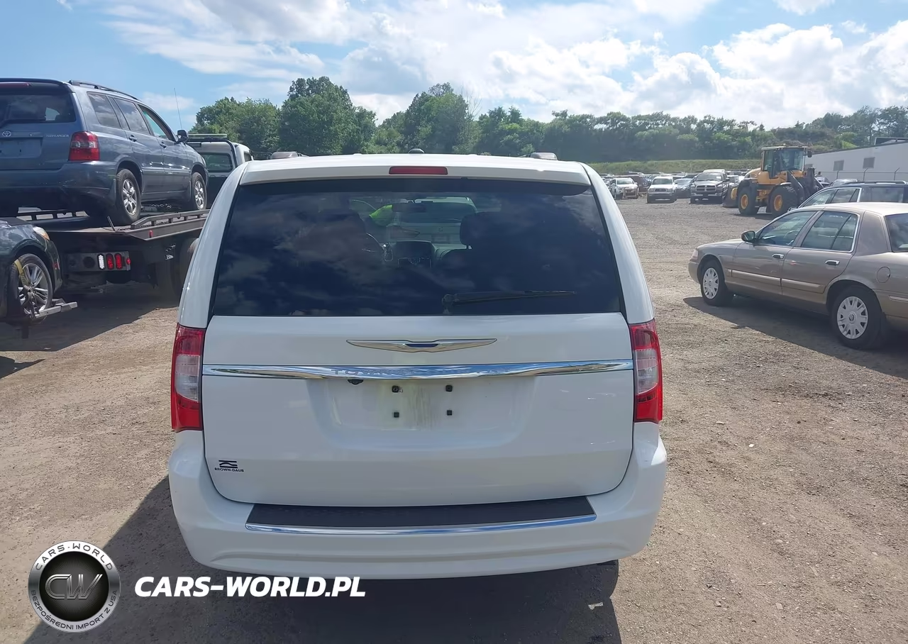 2016 Chrysler Town & Country Touring VIN:2C4RC1BG7GR121638 - 16