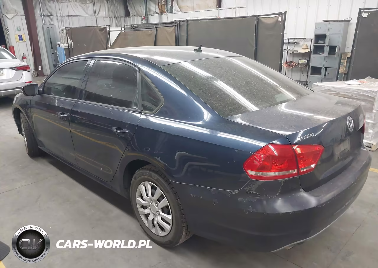 2013 Volkswagen Passat 2.5L S VIN:1VWAP7A3XDC078045 - 3