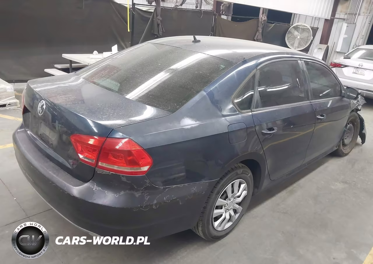 2013 Volkswagen Passat 2.5L S VIN:1VWAP7A3XDC078045 - 4