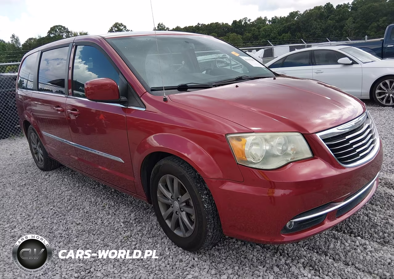 2014 Chrysler Town & Country S – zdjęcie 1 z 11