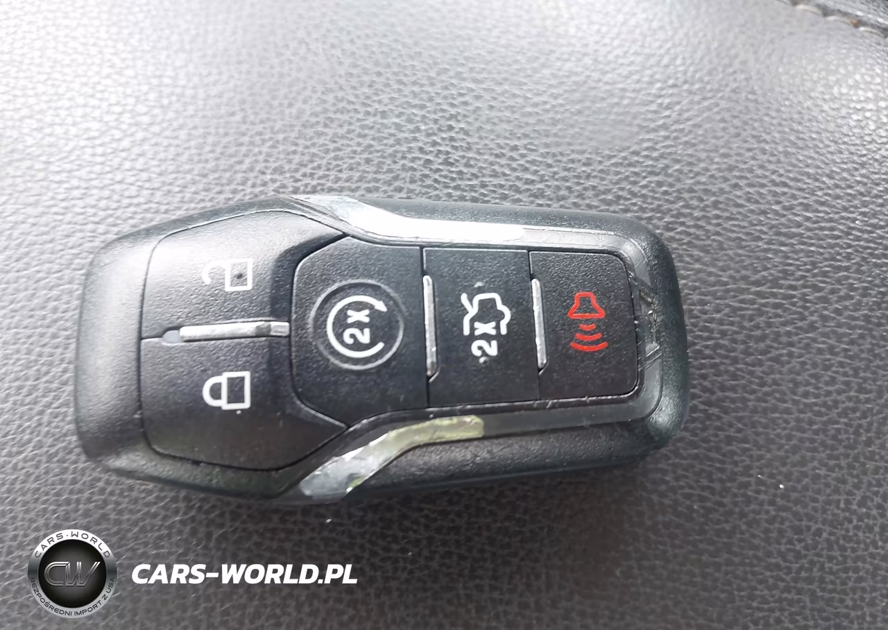 2013 Ford Fusion Titanium VIN:3FA6P0K95DR172179 - 11