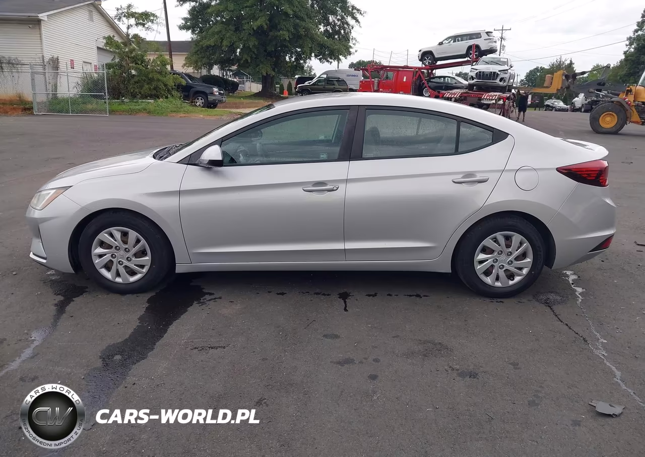 2019 Hyundai Elantra Se VIN:5NPD74LF5KH486640 - 19