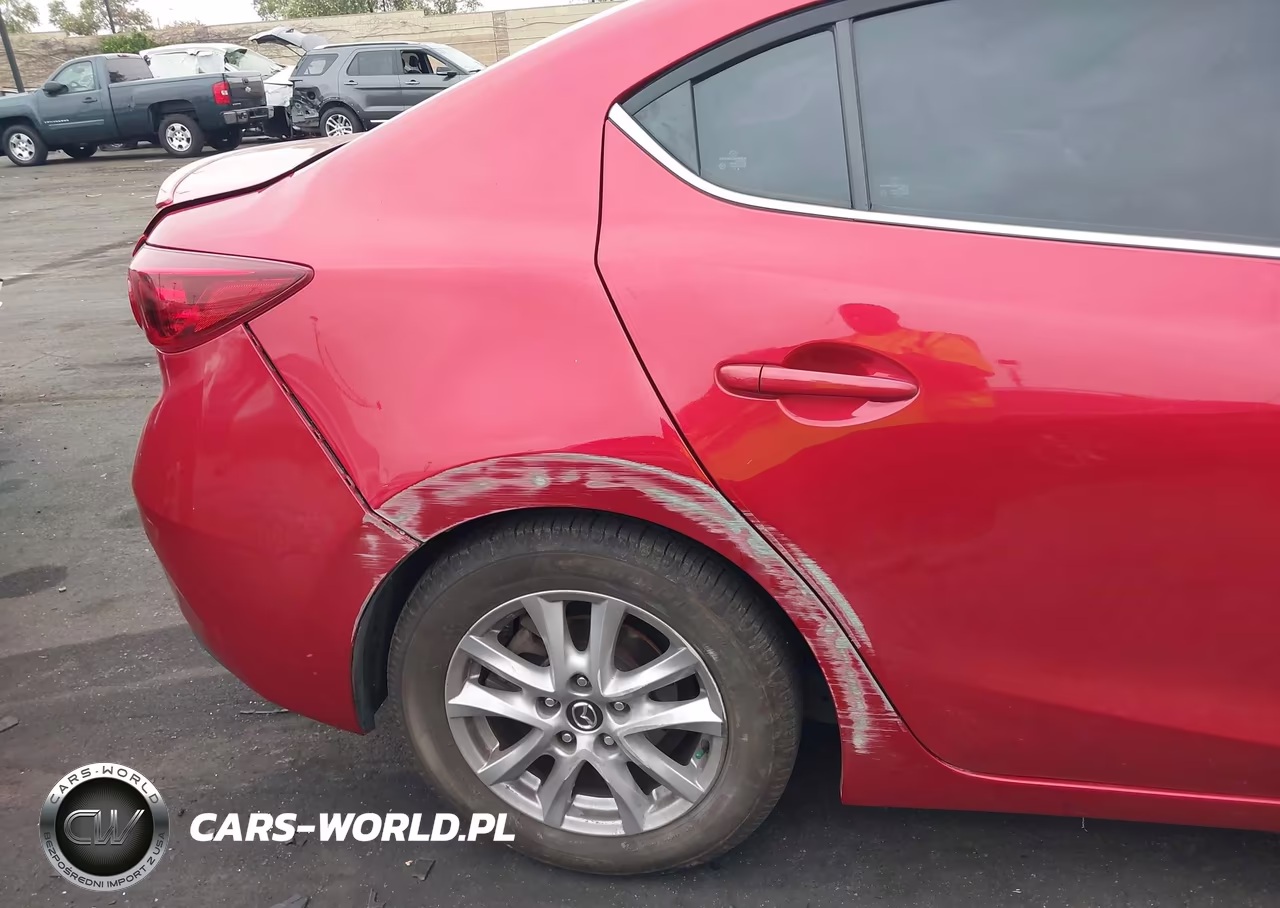 2018 Mazda Mazda3 Sport VIN:3MZBN1U7XJM160695 - 19