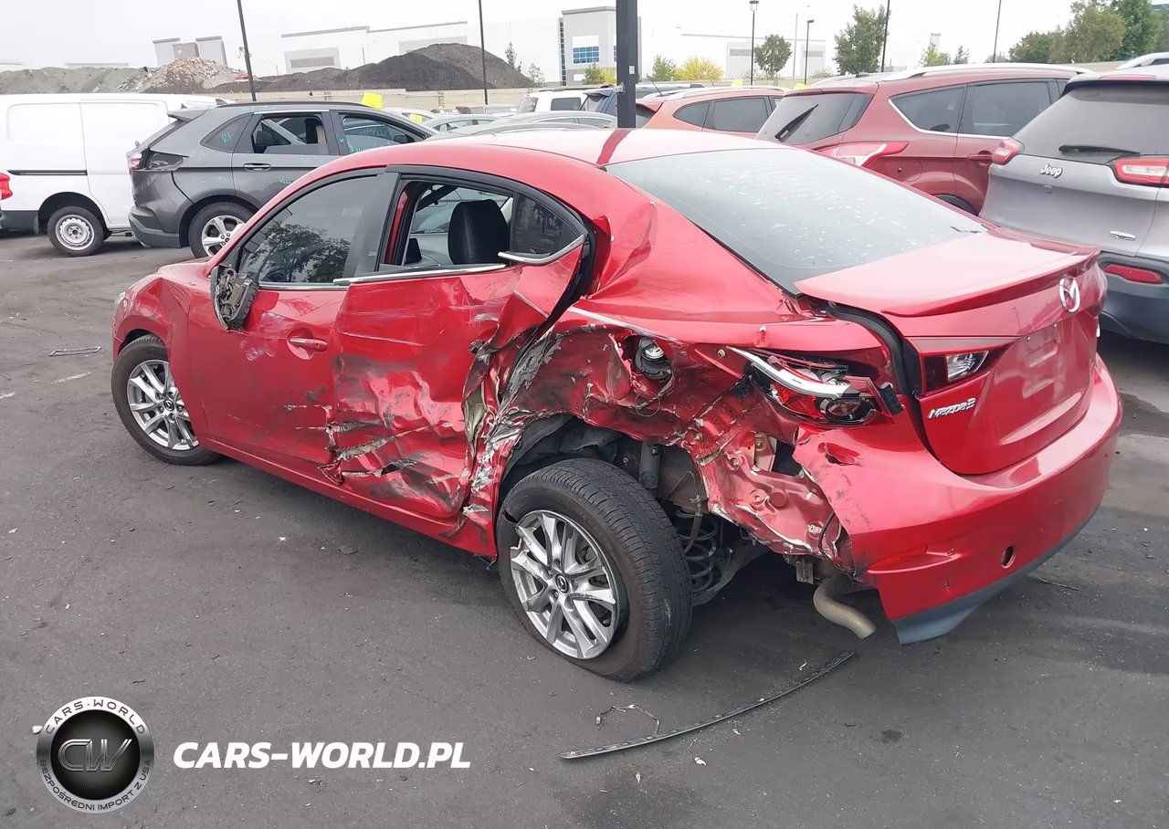 2018 Mazda Mazda3 Sport VIN:3MZBN1U7XJM160695 - 3