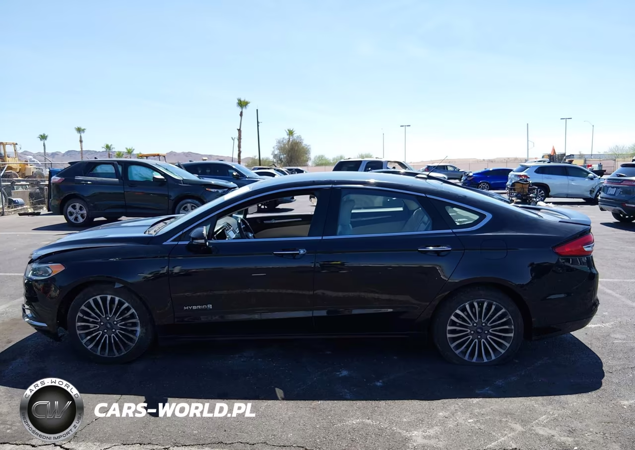 2018 Ford Fusion Hybrid Platinum-Titanium VIN:3FA6P0RU1JR246817 - 15