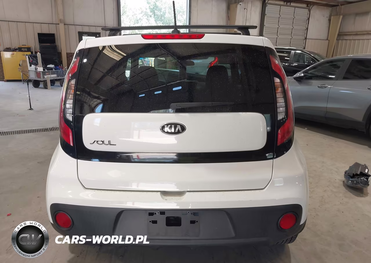 2018 Kia Soul VIN:KNDJN2A2XJ7506929 - 16
