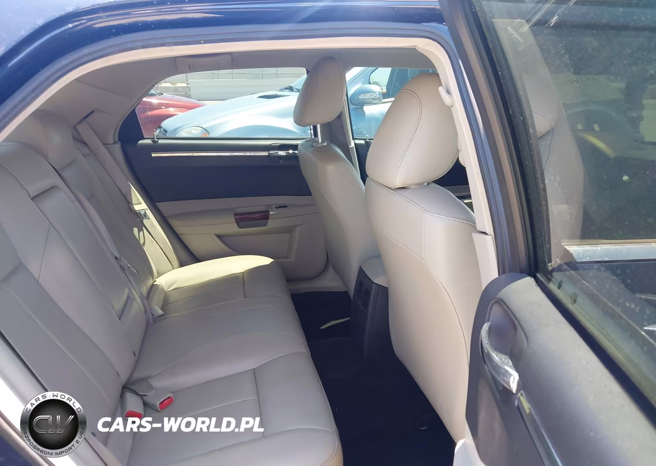 2006 Chrysler 300 Touring VIN:2C3KA53G86H108113 - 8