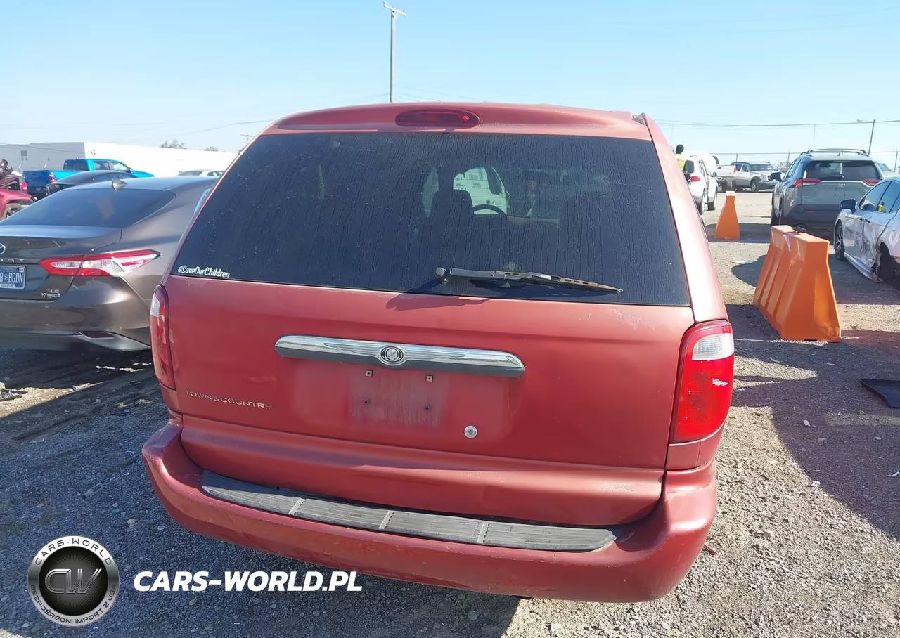 2003 Chrysler Town & Country VIN:2C4GP24R23R323801 - 16