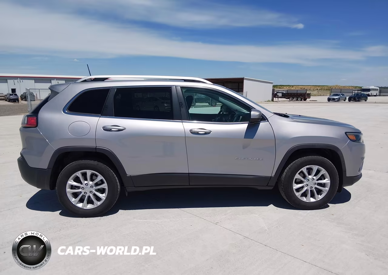 2019 Jeep Cherokee Latitude 4X4 VIN:1C4PJMCB3KD449460 - 14