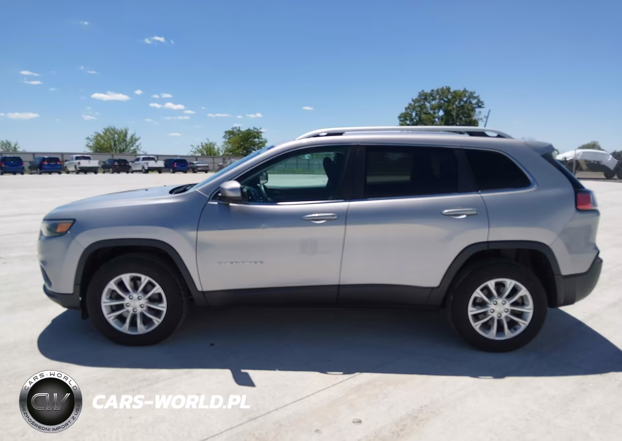 2019 Jeep Cherokee Latitude 4X4 VIN:1C4PJMCB3KD449460 - 15