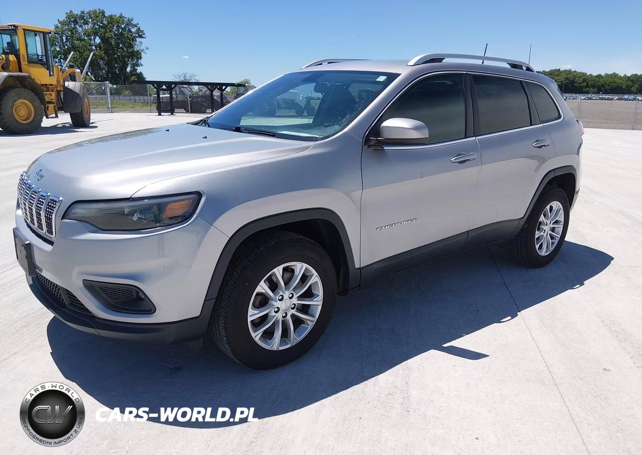 2019 Jeep Cherokee Latitude 4X4 VIN:1C4PJMCB3KD449460 - 2