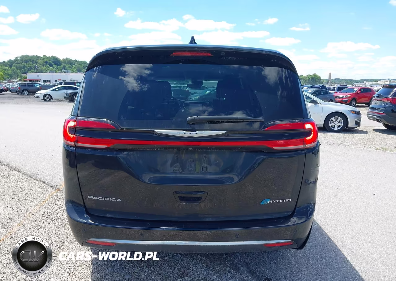 2023 Chrysler Pacifica Hybrid Touring L VIN:2C4RC1L7XPR575669 - 21