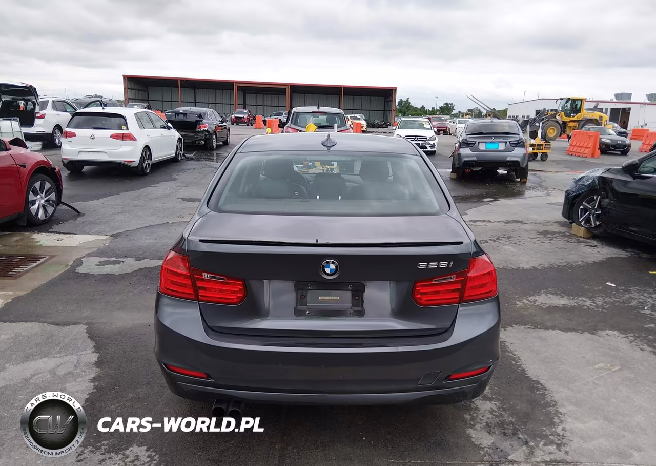 2013 BMW 328I VIN:WBA3A5G56DNP23933 - 16