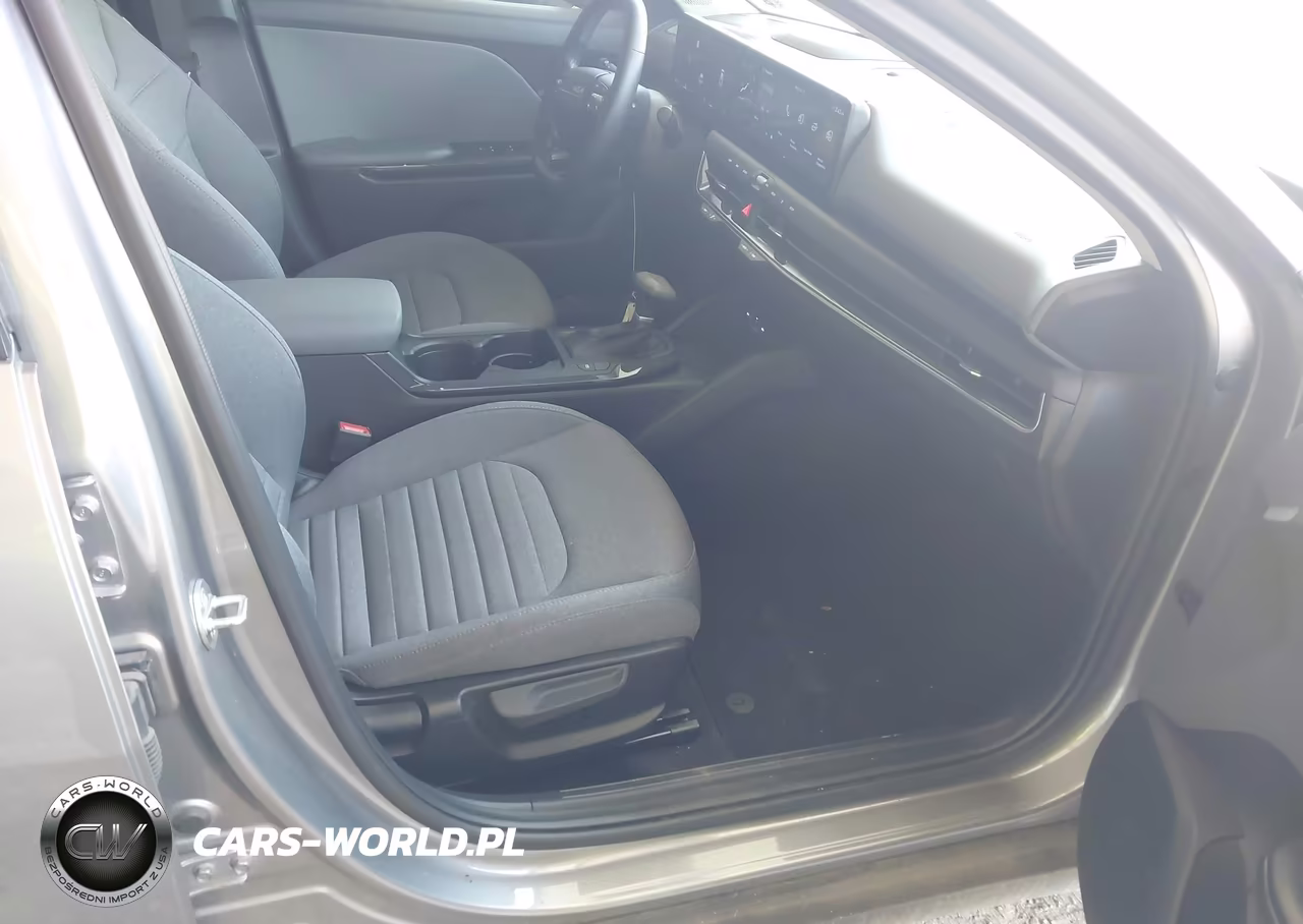 2025 Kia K4 Ex VIN:3KPFU4DE6SE008318 - 5