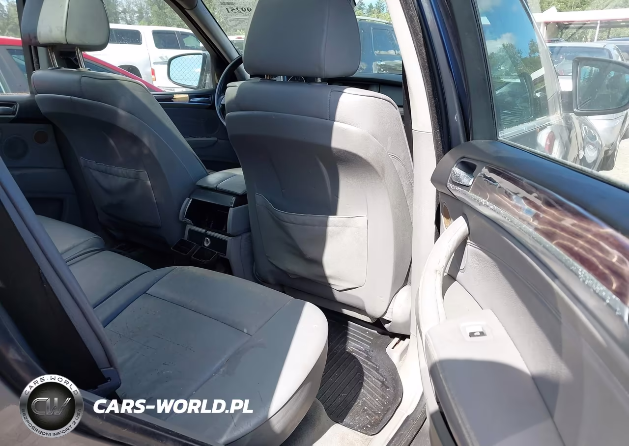 2007 BMW X5 4.8I VIN:4USFE83597LY65568 - 8