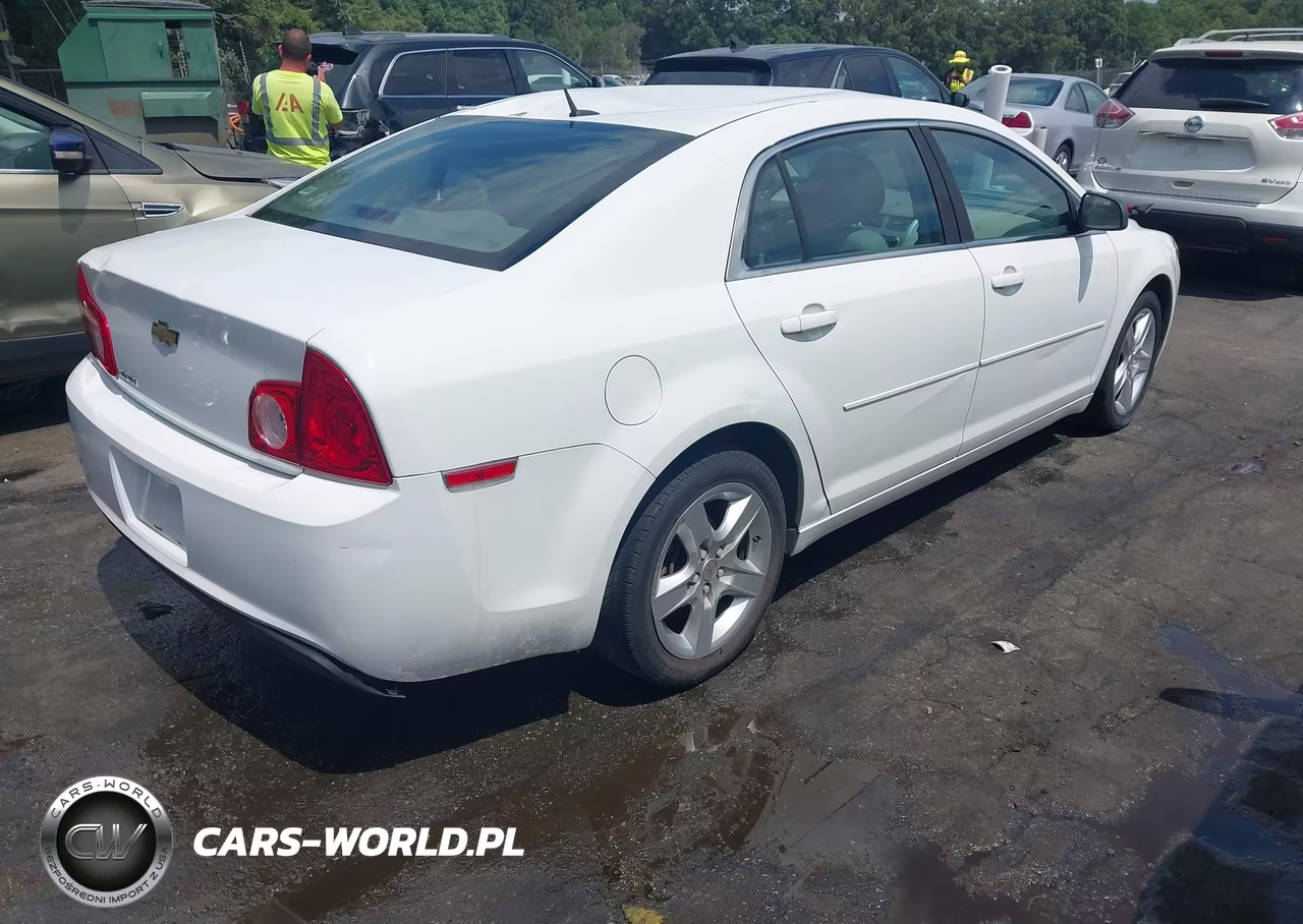 2011 Chevrolet Malibu Ls VIN:1G1ZB5E18BF376597 - 4