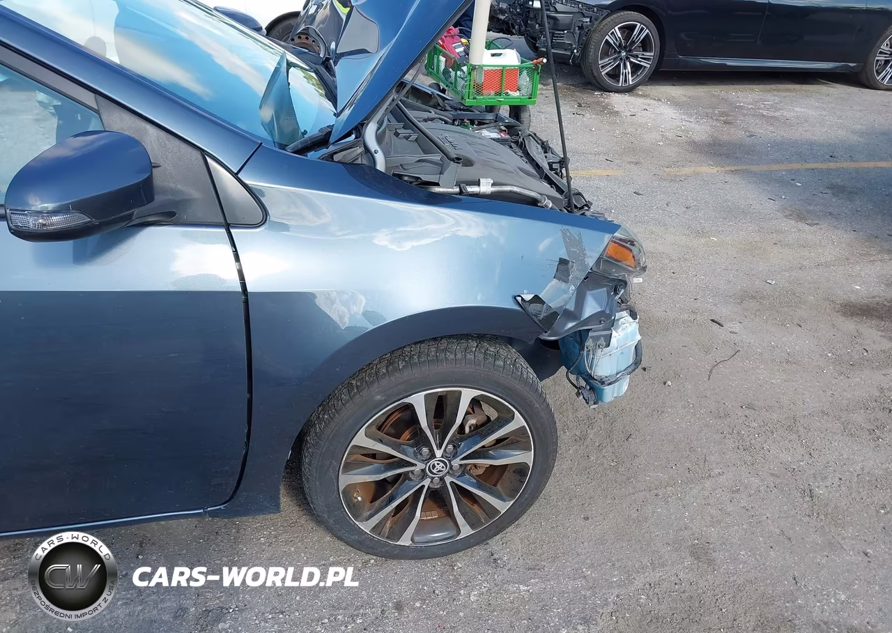 2018 Toyota Corolla Se VIN:2T1BURHE5JC097303 - 6
