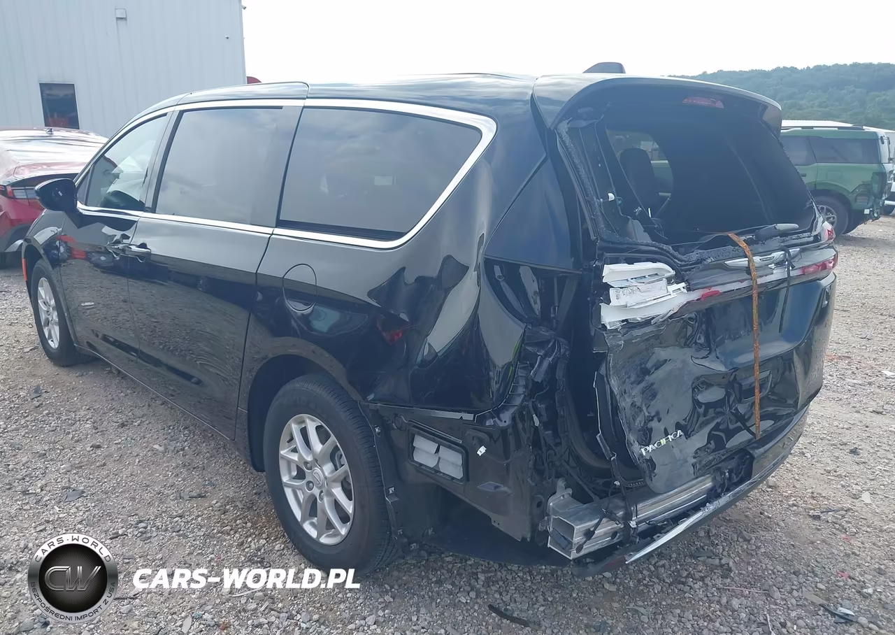 2026 Chrysler Pacifica Select VIN:2C4RC1BG5TR183341 - 3